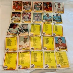 Bundle of Baseball Cards Lot 25